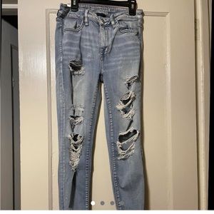 Distressed American eagle denim skinny jeans